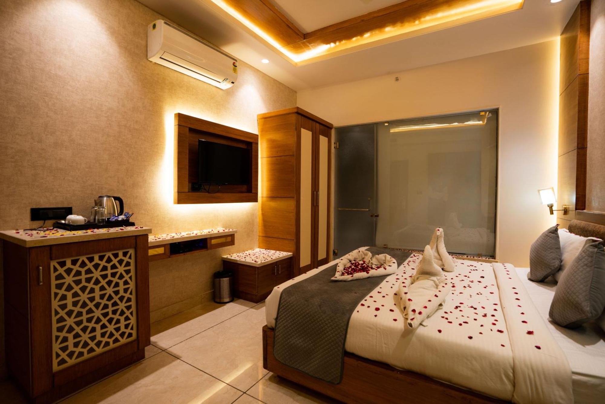 Hotel Rr 62-Jaipur City Centre Hotel Экстерьер фото