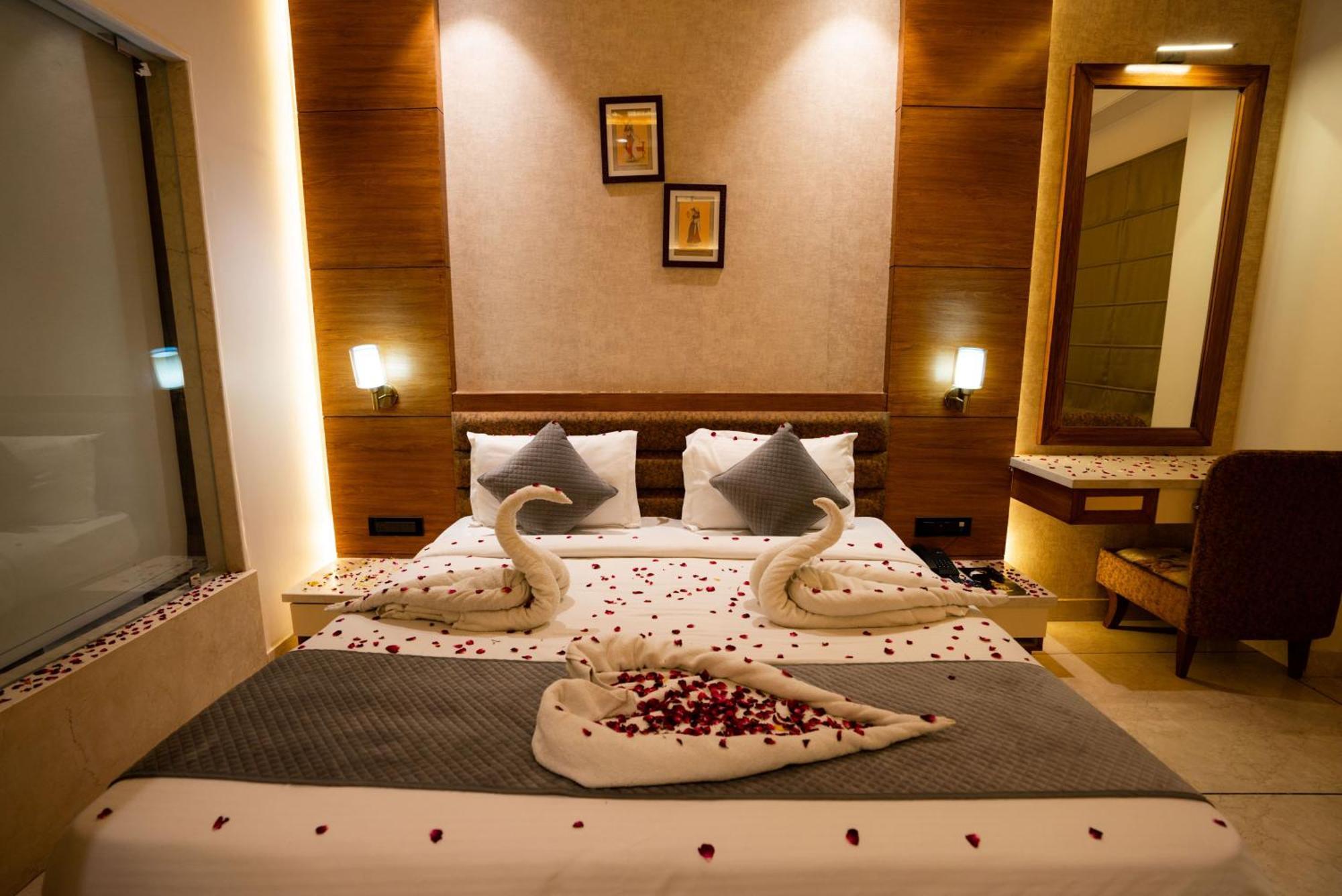 Hotel Rr 62-Jaipur City Centre Hotel Экстерьер фото