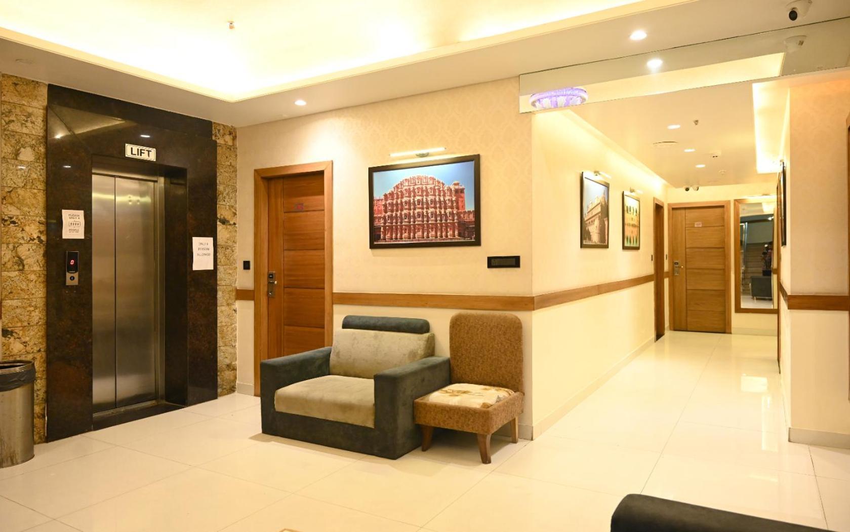 Hotel Rr 62-Jaipur City Centre Hotel Экстерьер фото