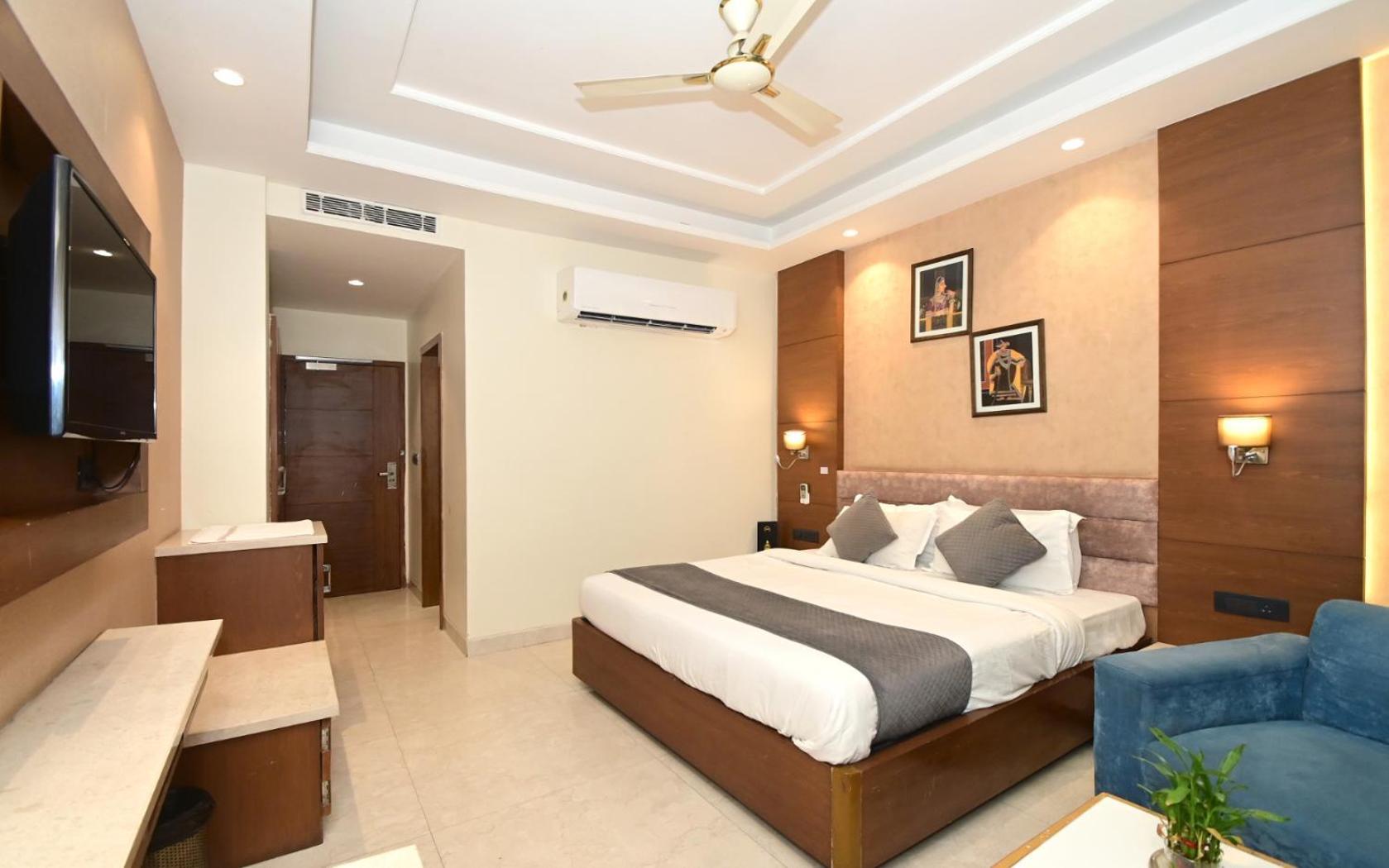 Hotel Rr 62-Jaipur City Centre Hotel Экстерьер фото