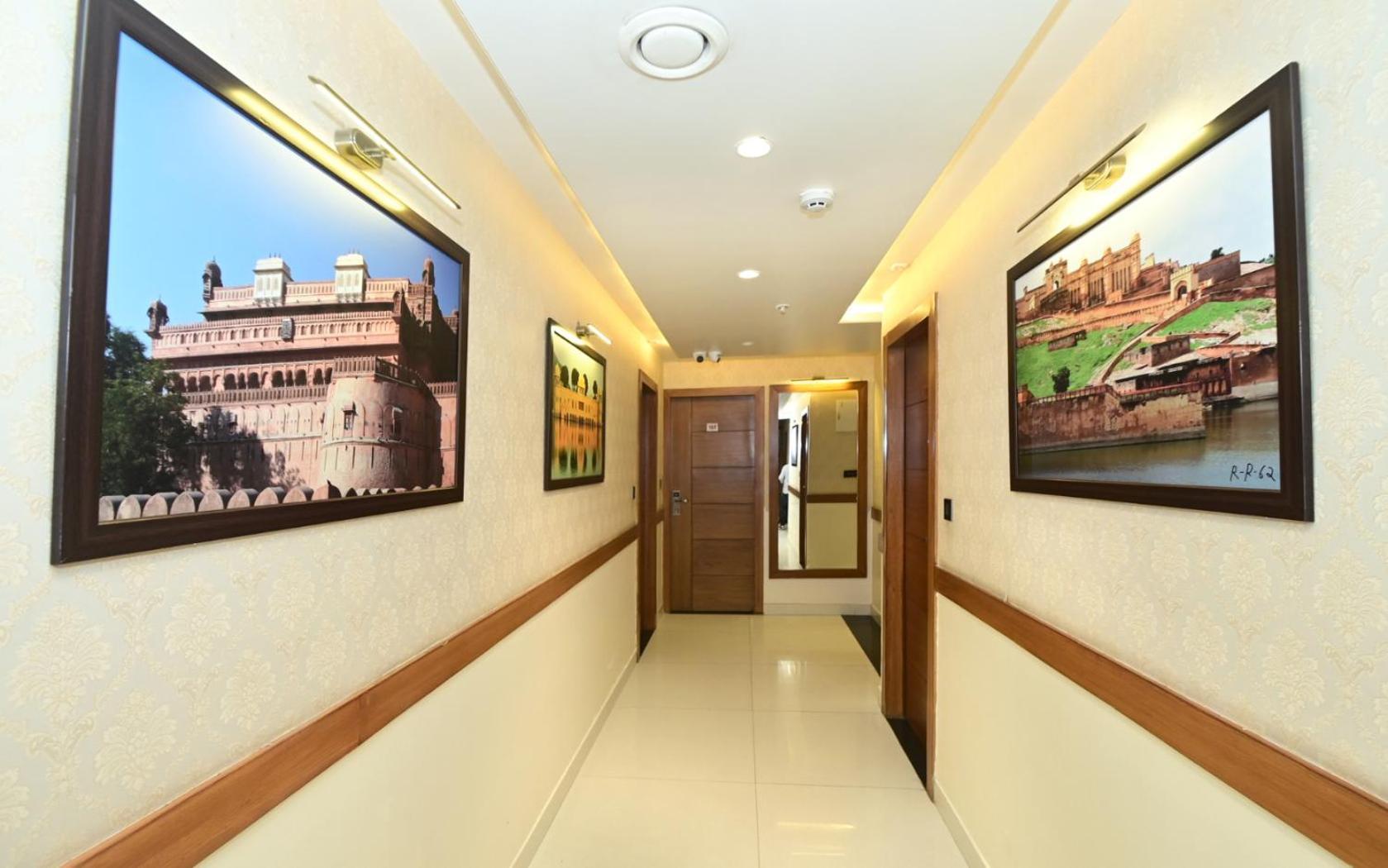 Hotel Rr 62-Jaipur City Centre Hotel Экстерьер фото
