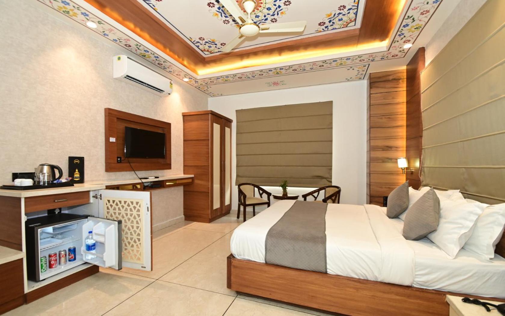 Hotel Rr 62-Jaipur City Centre Hotel Экстерьер фото