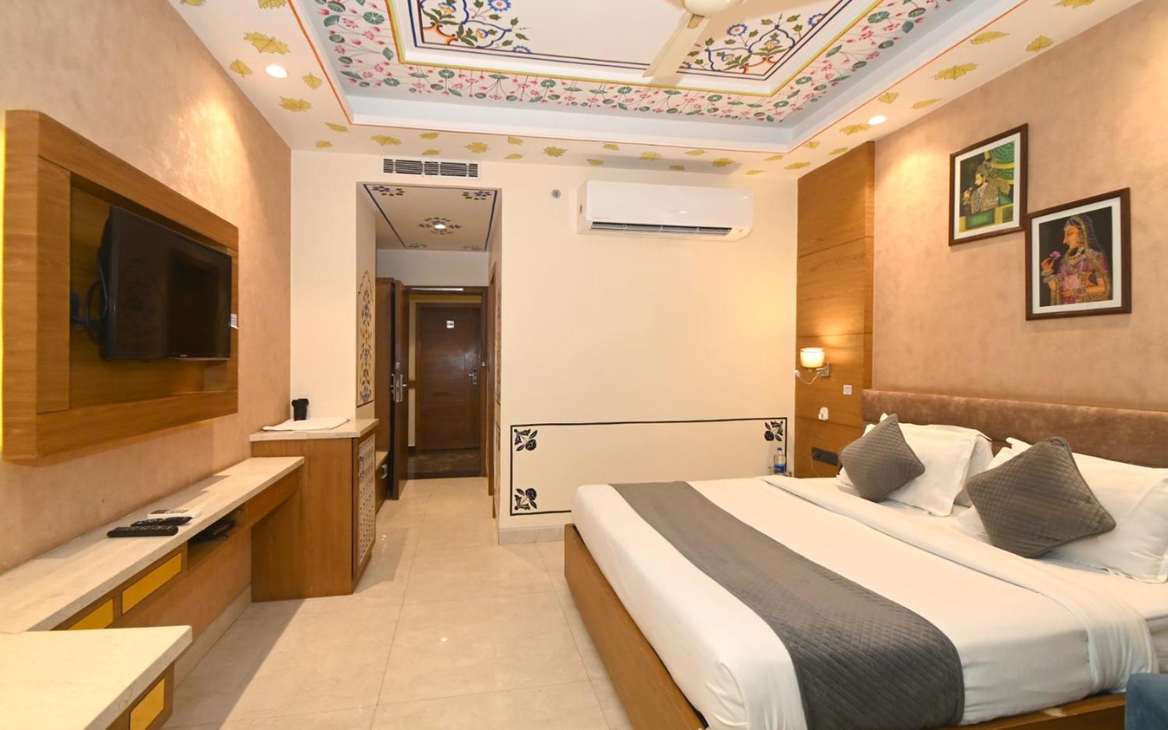 Hotel Rr 62-Jaipur City Centre Hotel Экстерьер фото