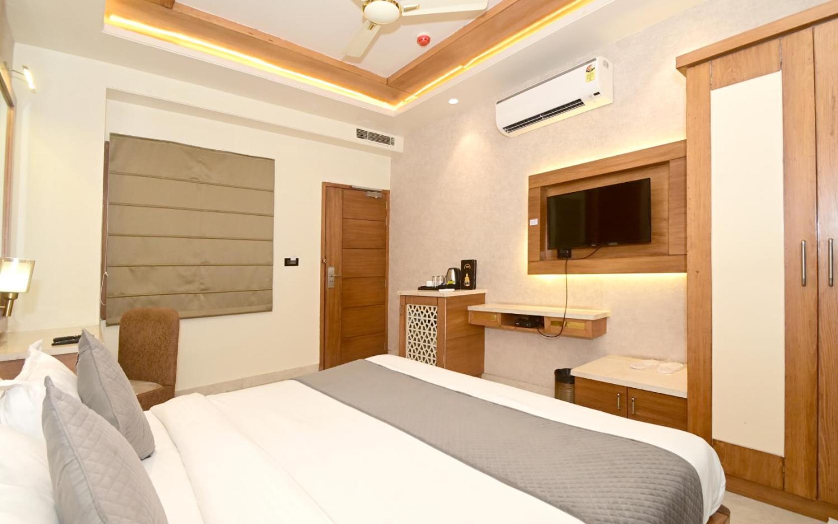 Hotel Rr 62-Jaipur City Centre Hotel Экстерьер фото