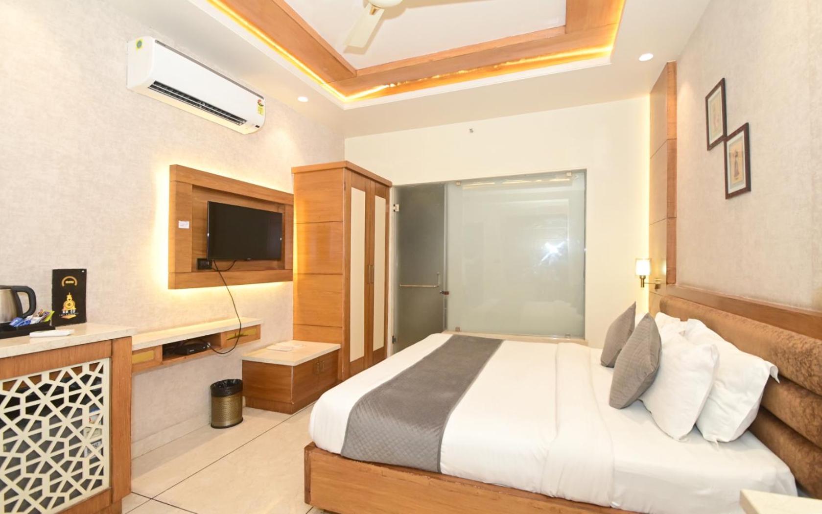 Hotel Rr 62-Jaipur City Centre Hotel Экстерьер фото