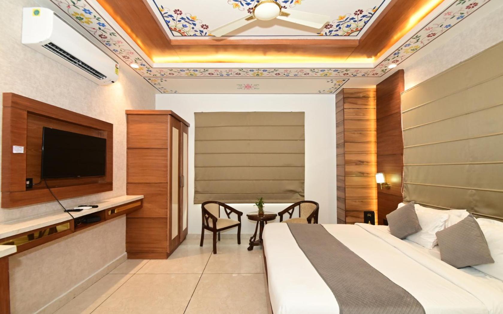 Hotel Rr 62-Jaipur City Centre Hotel Экстерьер фото
