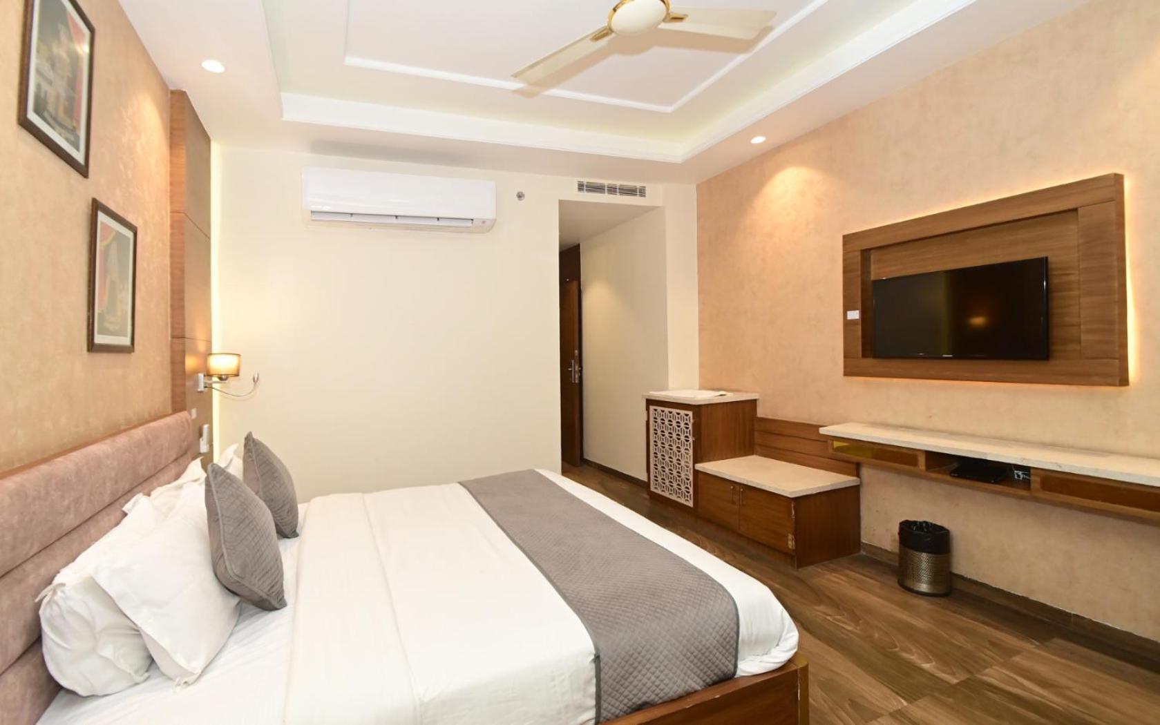 Hotel Rr 62-Jaipur City Centre Hotel Экстерьер фото