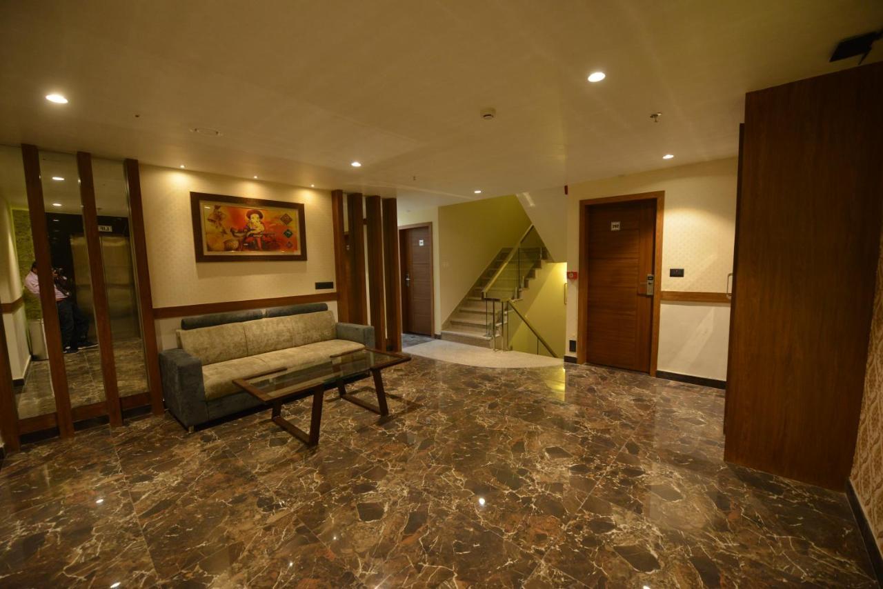 Hotel Rr 62-Jaipur City Centre Hotel Экстерьер фото