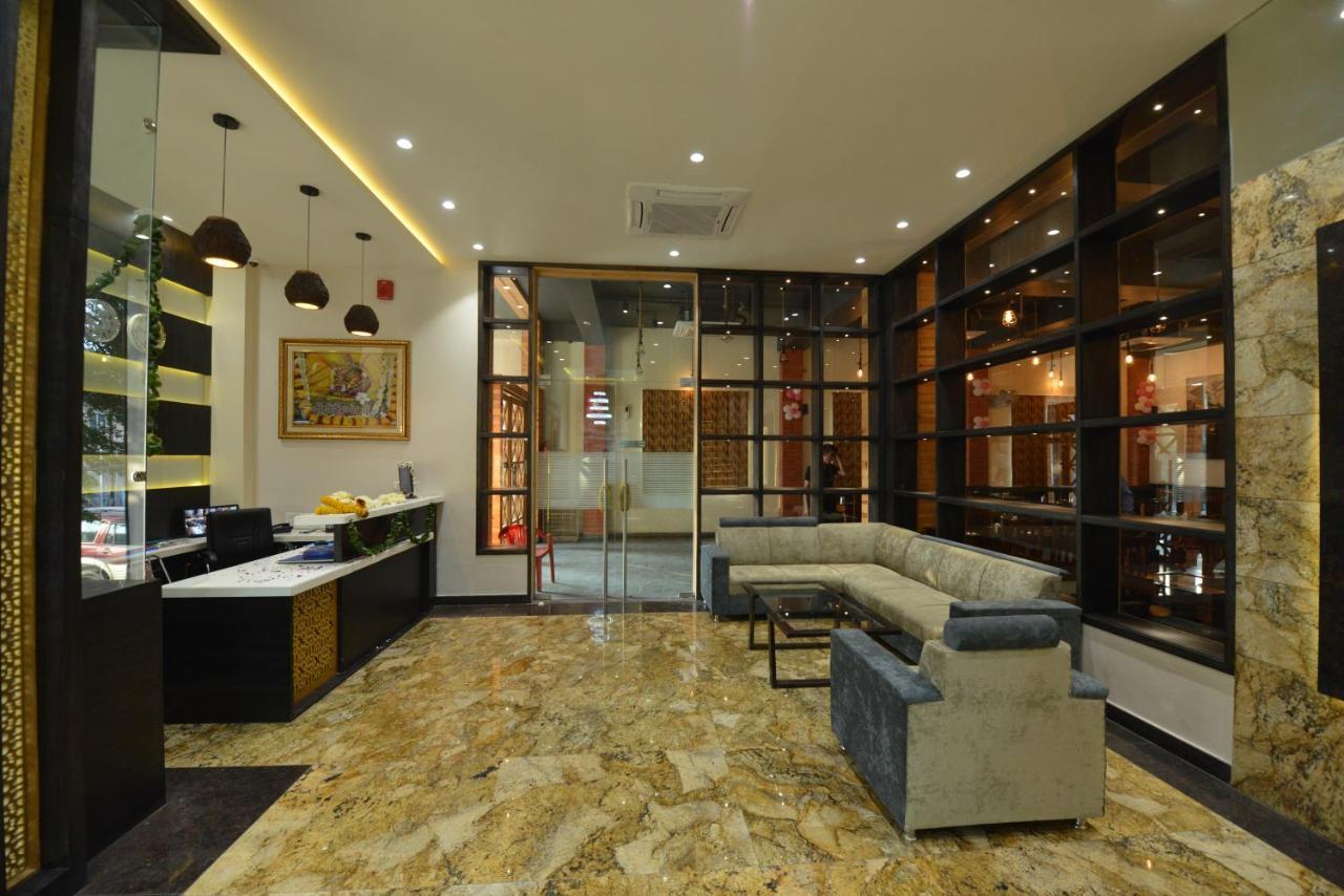Hotel Rr 62-Jaipur City Centre Hotel Экстерьер фото